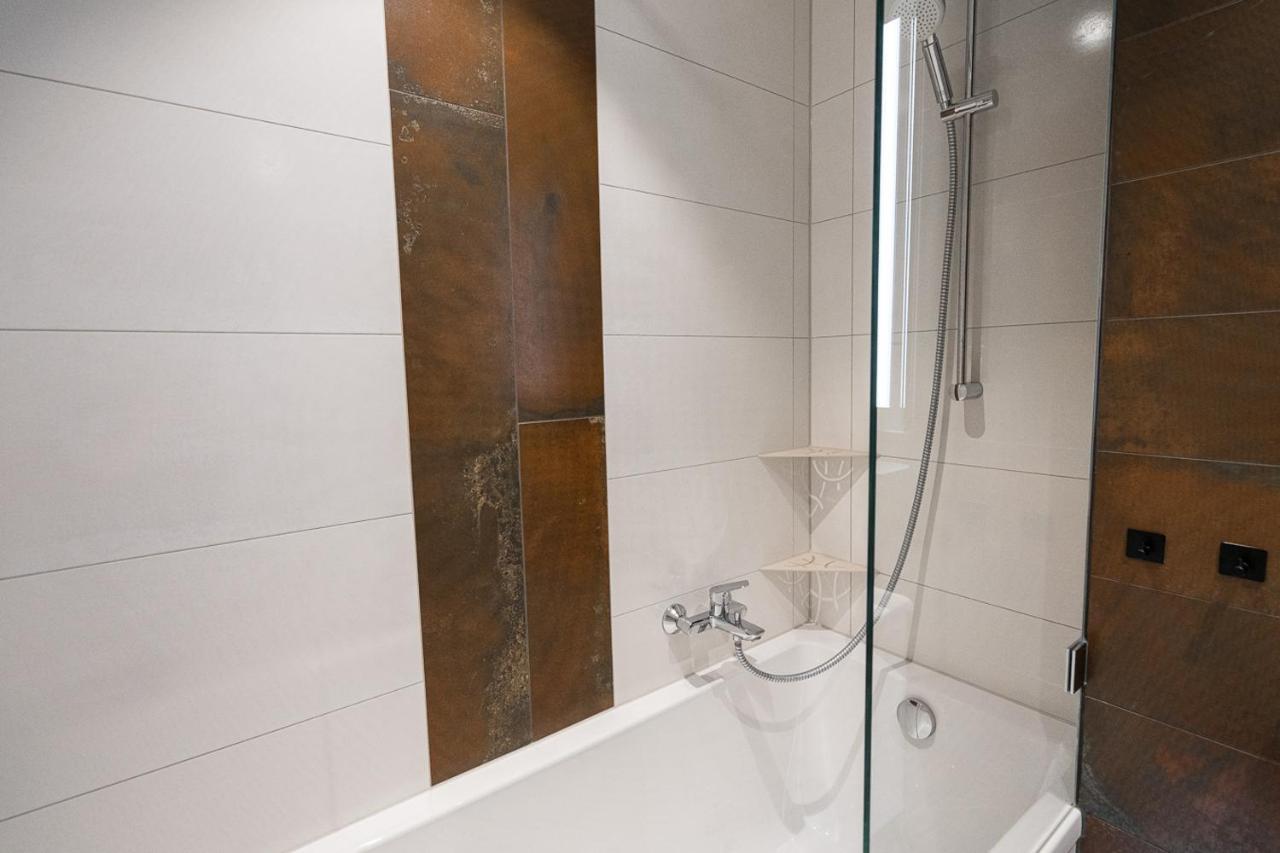 Stylisches Apartment Im Herzen Von Dresden + Parkplatz + Netflix + Self Check-In Ngoại thất bức ảnh